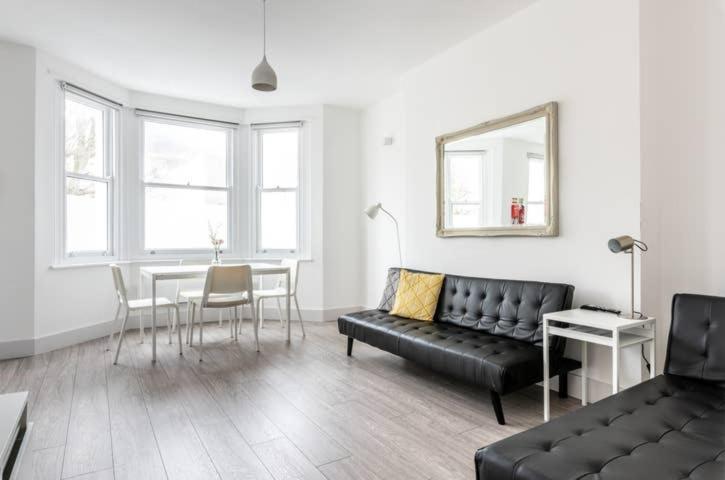 Seafield Seafront Apartments Hove Extérieur photo